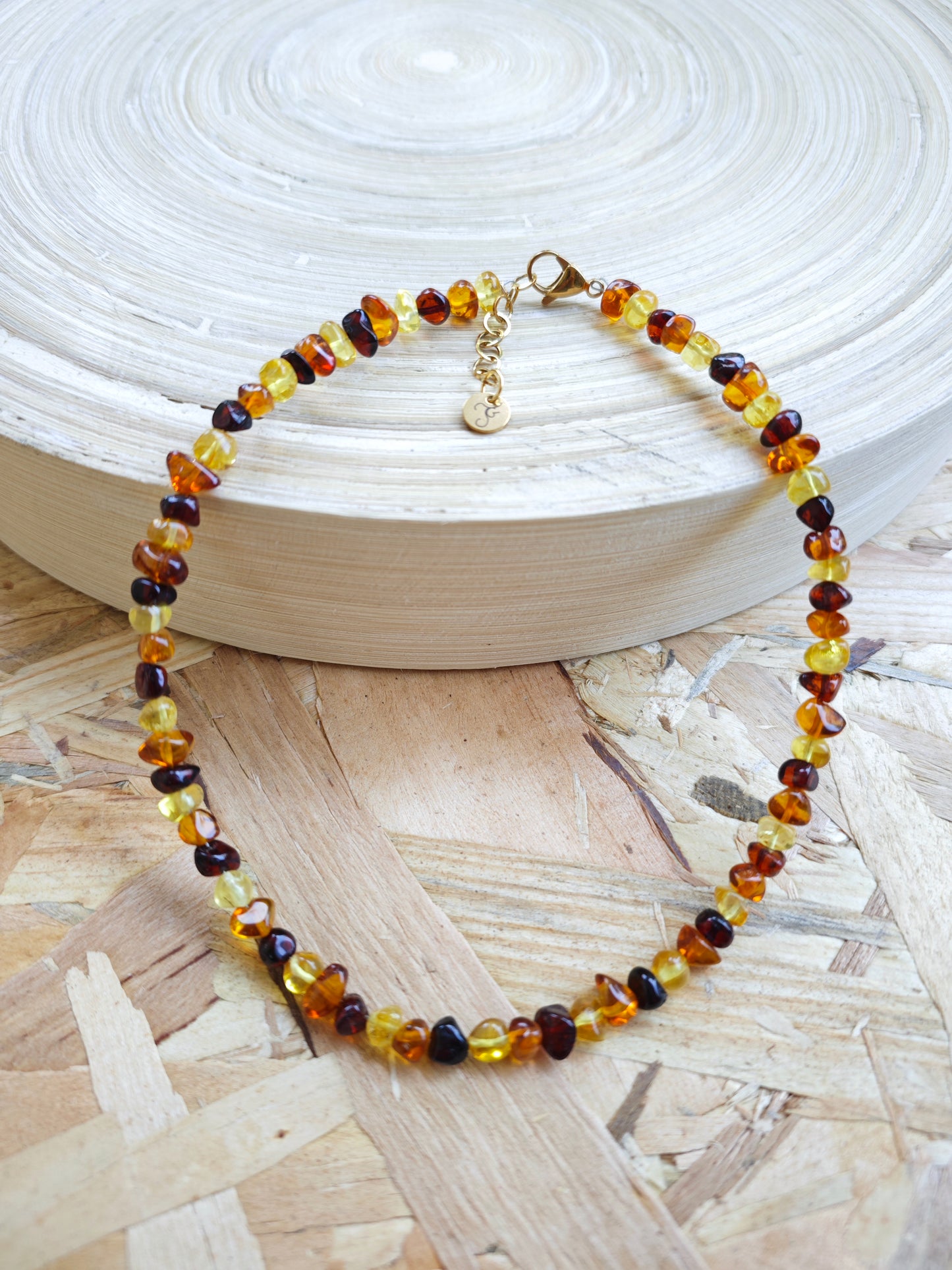 Collier Ambre tricolore