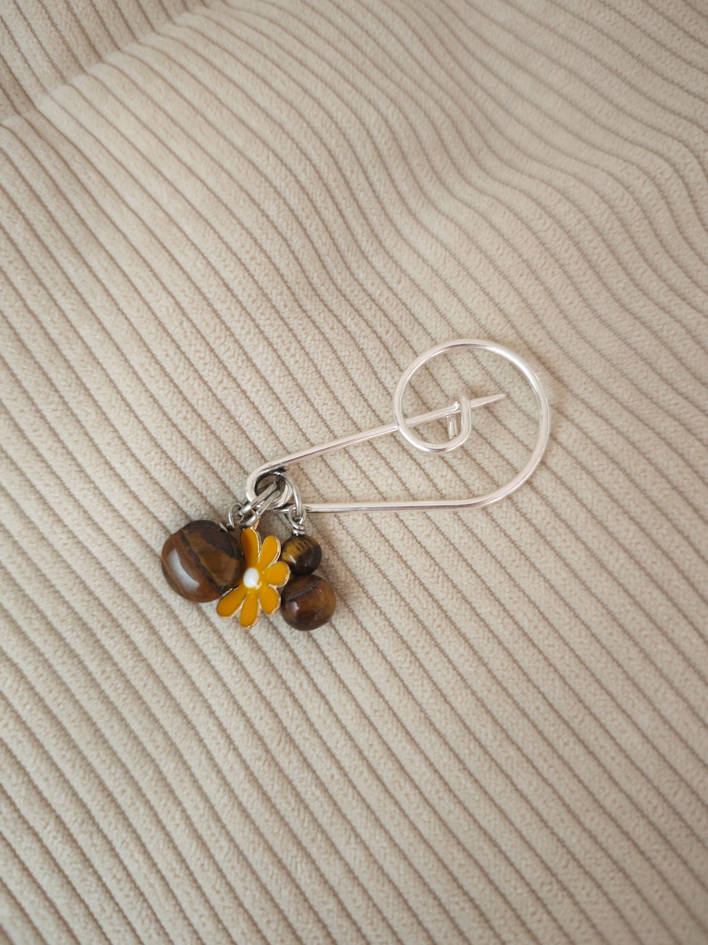 Broche Fleur et Oeil de tigre